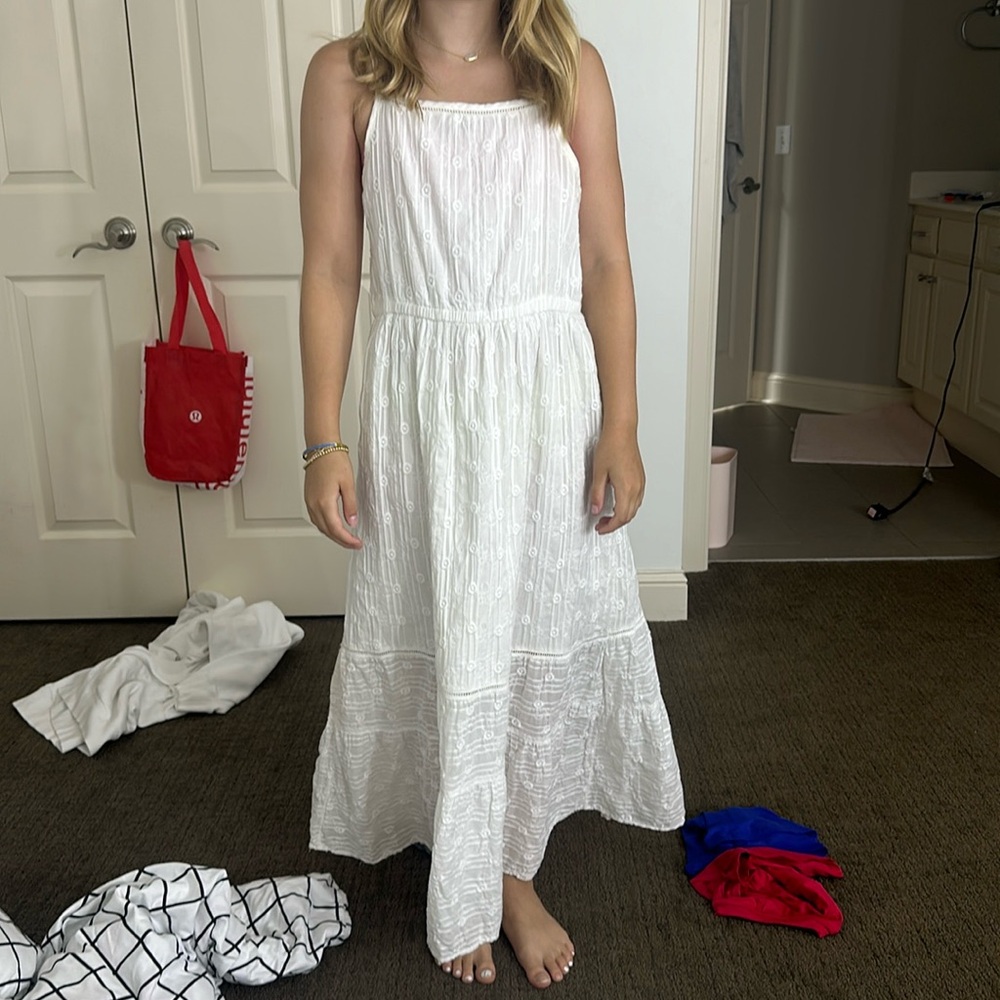 Long white dress
